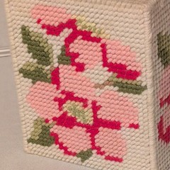 Tissue Box Cover w/ Pink & Red Flowers, Plastic Canvas & Yarn