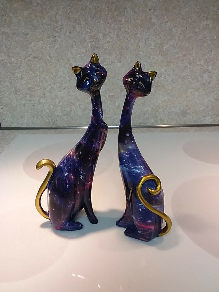 2 Cat Statues, Multi-color Cat Figurine Resin Home Decor Starry Sky