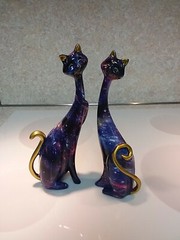 2 Cat Statues, Multi-color Cat Figurine Resin Home Decor Starry Sky