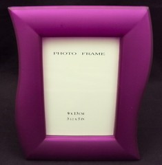 Desktop Photo Frame ~ Pop Art Wave Styling ~ Purple ~ Holds 3.5″x5″ Photo
