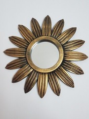 Decorative Wall Mirror – Plastic – Black & Gold