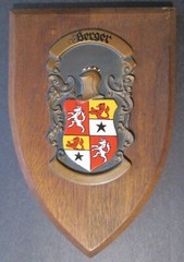 «BERGER» COAT OF ARMS Wooden Wall Plaque ~ Brass with Hand Painted Emblem ~ 10″