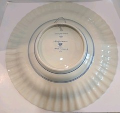 Delfts Blauw RAM Huge 21 Inch Charger Bird Of Paradise Butterfly Scalloped Rim