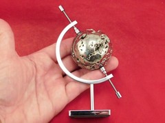 Display Stand CALIPER Type Adjustable Chrome Medium Size
