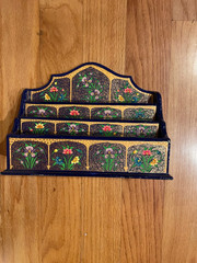 PREOWNED HANDMADE HANdPAINTED PAPIER MACHIE LETTER HOLDER 10″ long X 5″ deep