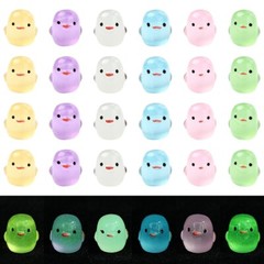 60x Luminous Resin Chicks Glow in The Dark Figurines for Landscape Jewelry Decor