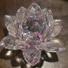 3⅝» Crystal Lotus Flower Pink/Purple Accent Decorative Mini Centerpiece Table