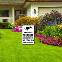 KEEP OFF GRASS 8″x12″ YARD SIGN NO DOGS POOPING OR PEEING ON LAWN FREE STAKES