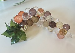 Multicolored Cluster Grapes On The Vine With Leaves Lucite 9 Inches Long