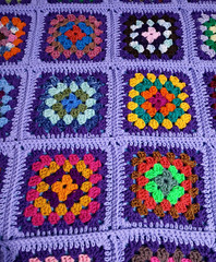 NEW HAND MADE LIGHT PURPLE & PURPLE Multi-Color GRANNY SQUARES AFGHAN (lot#225)