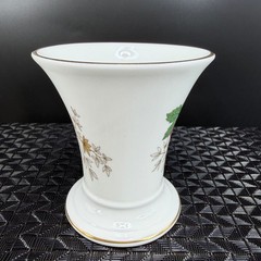 Wedgwood Charnwood Bone China Vase Butterfly Floral Gold Trim Made in England