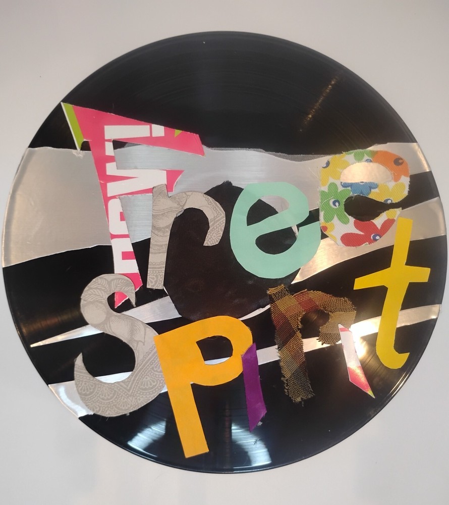 Upcycled Vinyl Record Collage – «Free Spirit» with Fabric & Paper Scraps