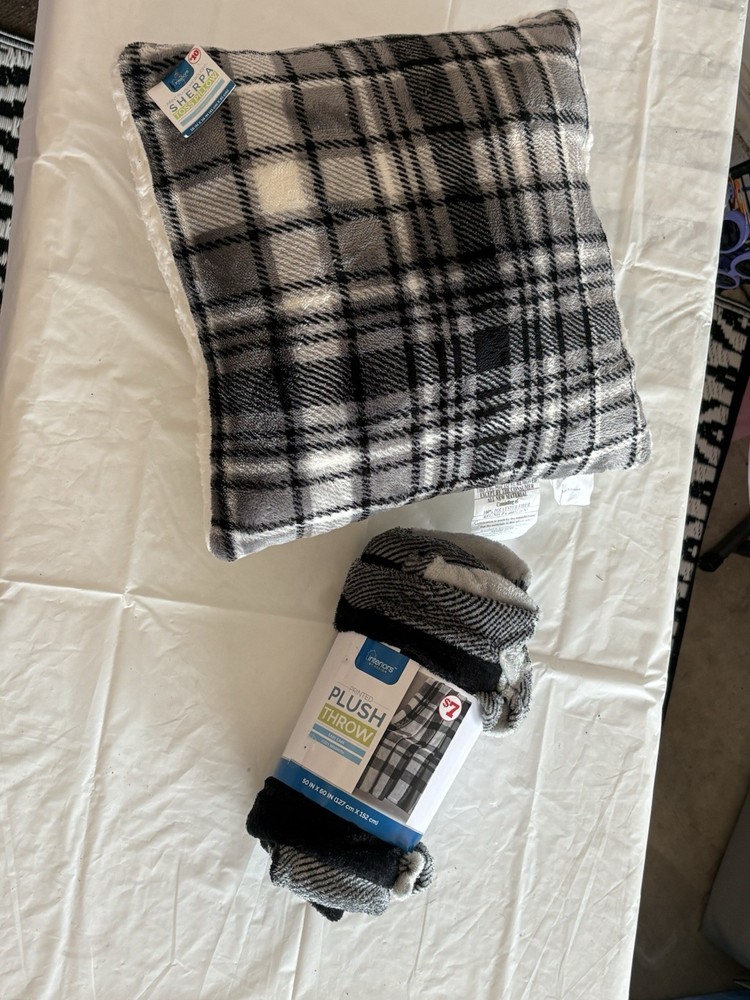 Interiors by Design Plaid Throw Polyester 50x60in Black Gray & matching pillow