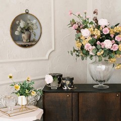 Elegant Vintage Floral Canvas Print – 10″ Circular Wall Art for Modern Spaces