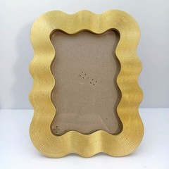 Nicole Miller Golden Rectangular Wavy Picture Frame Fits 4’’ x 6’’ Photo