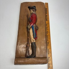 Vintage Redcoat Soldier Wall Plaque Art Large 20″ Brown 3D Relief Revolutionary