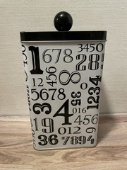 Monochrome Decor Black and White Numbers Storage Tin Canister with Lid
