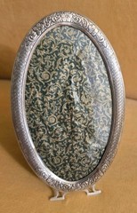 Webster Oval Scroll STERLING Silver Photo Frame 5″x3″Navy Blue Velvet Easel Back
