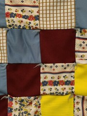 Vintage 1960’s Handmade Patchwork Polyester Throw Quilt Blanket Retro 42″ x 48″