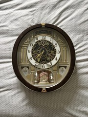 Seiko Melodies in Motion Wall Clock 40 Songs – Golden QXM394BRHZ (READ DESC.)