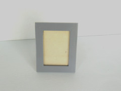 Picture Frame grey painted 4.5 x 3 » or 5 x 6 Display vintage Wood