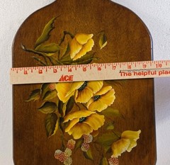 VTG 1981 Hand Painted Wooden Cutting Board Wall Decor Flower Design – Signed