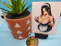 (4.5 Inches) One Piece – Boa Hancock (Oppai Maid) Water-Resistant Vinyl Sticker
