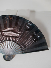 Vtg Home Decor Metal Korea Fan Wall-Hanger 10 1/2″L x 6 1/4″H Free S&H