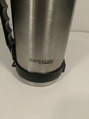 Stainless Steel Thermos DF2110 – BEVERAGE BOTTLE W/HANDLE
