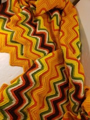 Vintage MCM 60s 70s Ripple ZigZag Chevron Afghan Granny Core Blanket Throw 56×68
