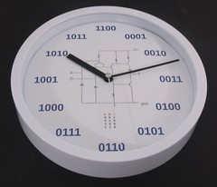 Geek Clock Analog Clock with binary numbers, NAND circuit, truth table