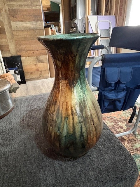 Decrotive Vase Multi Colors in Beautiful Blues
