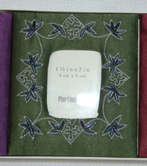 New in Box Old Stock Pier 1 Set of 3 Spice Mini Frames