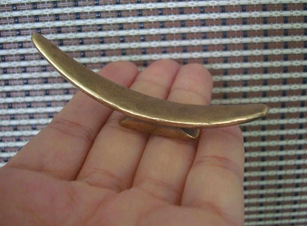 Solid Brass Metal Simple Arc Shape Chopsticks Pen Rest Stand