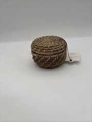 Small 3″x5″ Natural Woven Basket with Lid Farmhouse Style, Rattan Storage, New