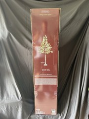 6ft Lit Tree – 96 LED