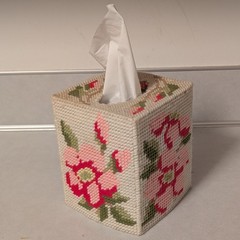 Tissue Box Cover w/ Pink & Red Flowers, Plastic Canvas & Yarn