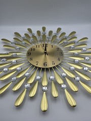 Artistic Drop-shaped Wall Clock 27IN Stylish Wall Clock Battery power Wall Clock