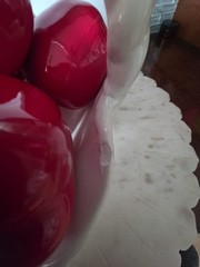 Ceramic Candy Red Apples (7) In White Basket Fruit Embossed Weave Handle