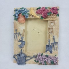 Garden Bird Picture Frame Beige Floral Resin Tabletop Wall Decor Cottagecore