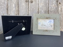 Parisian Home Photo frame and flower vase