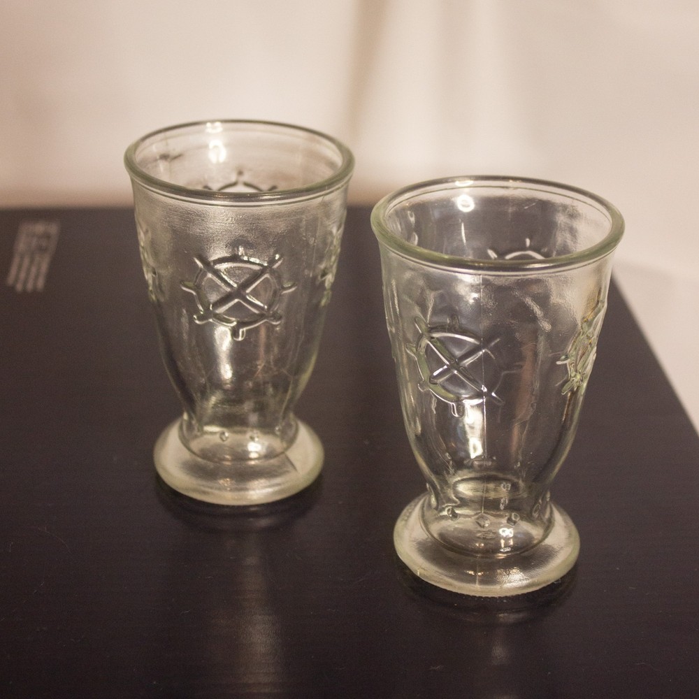 Vintage Embossed Clear Glasses – 4 oz – Nautical Star Pattern – Set of 2