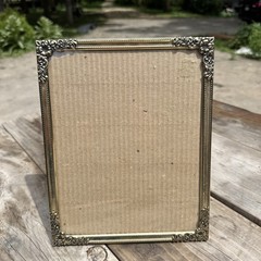 Vtg Intercraft Free Standing Gold Floral Corner Detail Photo Picture Frame 8×10
