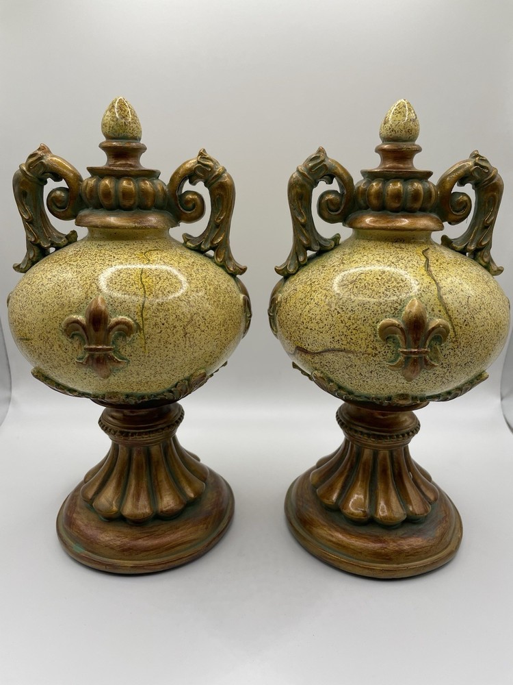 Beautiful Pair Of Decorative Mantel/Shelf Pieces Gold Tone 9 inches