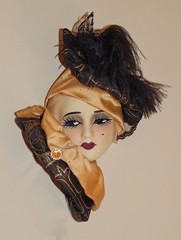 Unique Creations Lady Face Mask Wall Hanging Decor – NEW IN BOX