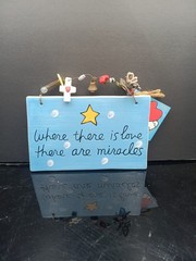 Silvestri SANDRA MAGSAMEN 7.5″ Ceramic » Miracles» Quote Plaque Free Ship! T2882