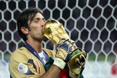 Gianluigi Gigi Buffon – Juventus F.C. Italy Goalkeeper Wall Art – POSTER 20×30