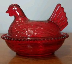 Red Glass «Hen on Nest» Covered Dish 5 1/2 In Tall 7 In Long NEW