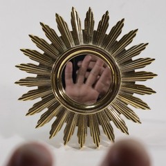Sunburst Mirror Starburst Small Gold Plastic Glass 7.75 X 7.75″ Desktop Stand