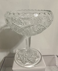 OPEN COMPOTE ARROWHEAD POINTED OVALS 7 1/4in X 6in